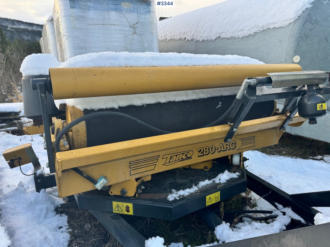 2013 Tanco 280 APC Round Bale Packer - Tedding equipment: picture 3 2013 Tanco 280 APC Round Bale Packer - Tedding equipment: picture 3