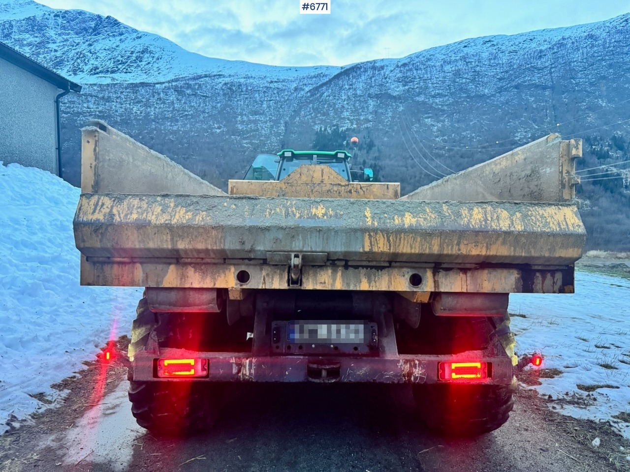 2015 Metaltech PH12 hook-lift trailer with box for tractor - Farm trailer: picture 5 2015 Metaltech PH12 hook-lift trailer with box for tractor - Farm trailer: picture 5