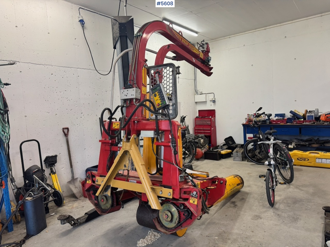 Approx. 2005 Tellefsdal Round Bale Wrapper. New control box - Tedding equipment: picture 1 Approx. 2005 Tellefsdal Round Bale Wrapper. New control box - Tedding equipment: picture 1