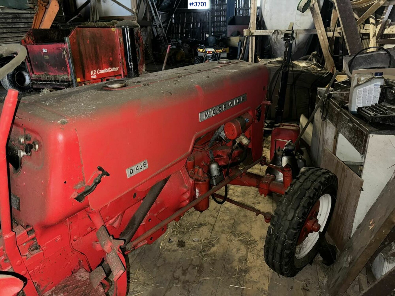 Ca.1960 McCormick D-436 - Farm tractor: picture 5 Ca.1960 McCormick D-436 - Farm tractor: picture 5
