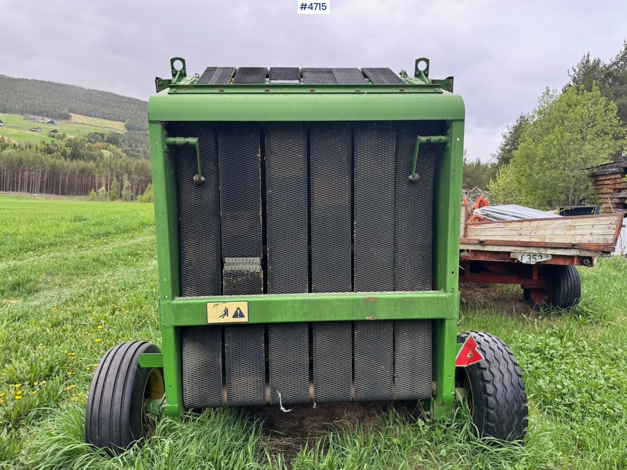 Tedding equipment John Deere round baler: picture 6