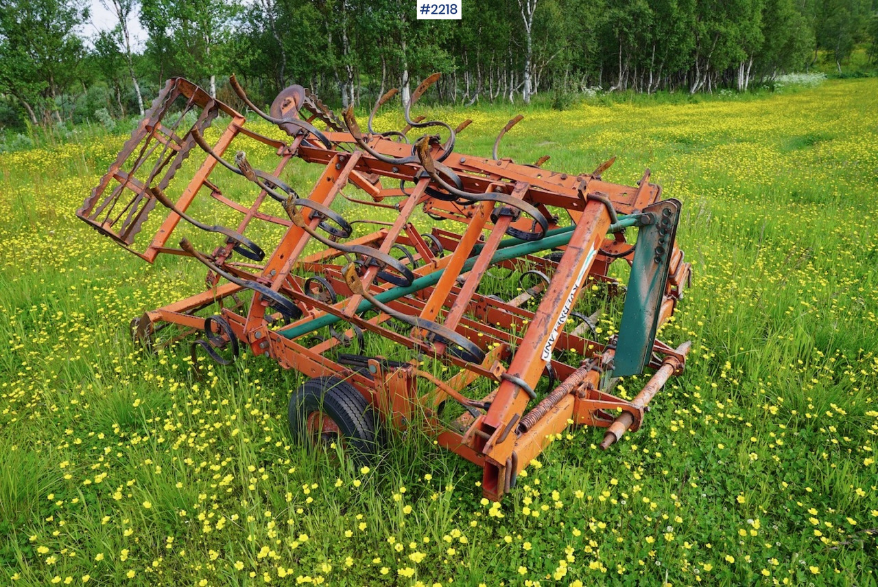 Kverneland Harrow 3,2 Meters - Harrow: picture 5 Kverneland Harrow 3,2 Meters - Harrow: picture 5