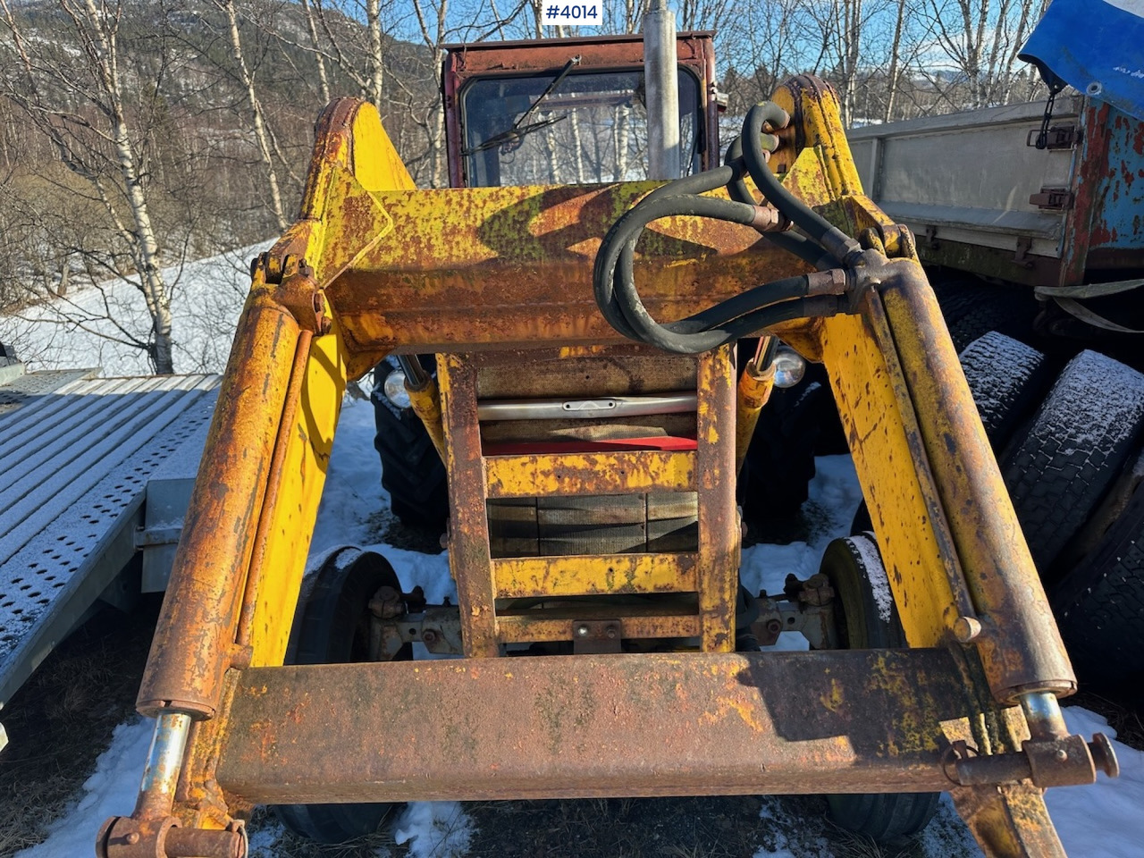 Massey Ferguson 165 rep.objekt m/ frontlaster og Perkins motor - Farm tractor: picture 5 Massey Ferguson 165 rep.objekt m/ frontlaster og Perkins motor - Farm tractor: picture 5