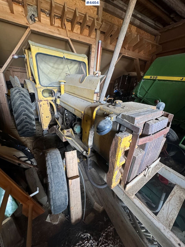 Volvo traktorgraver. Rep object. - Farm tractor: picture 2 Volvo traktorgraver. Rep object. - Farm tractor: picture 2