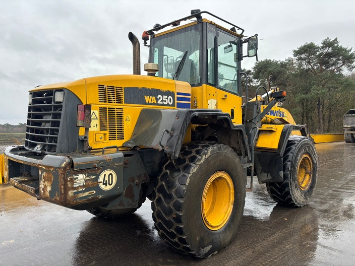 Komatsu Komatsu wa250-5 - Wheel loader: picture 3 Komatsu Komatsu wa250-5 - Wheel loader: picture 3