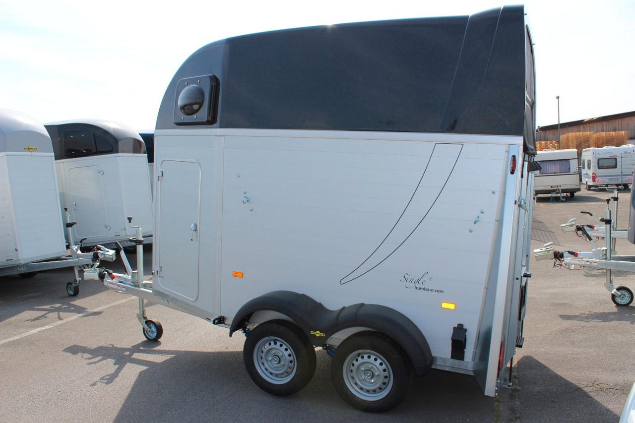 Humbaur Single Alu 1600 Pferdeanhänger Sattelkammer - Horse trailer: picture 3 Humbaur Single Alu 1600 Pferdeanhänger Sattelkammer - Horse trailer: picture 3