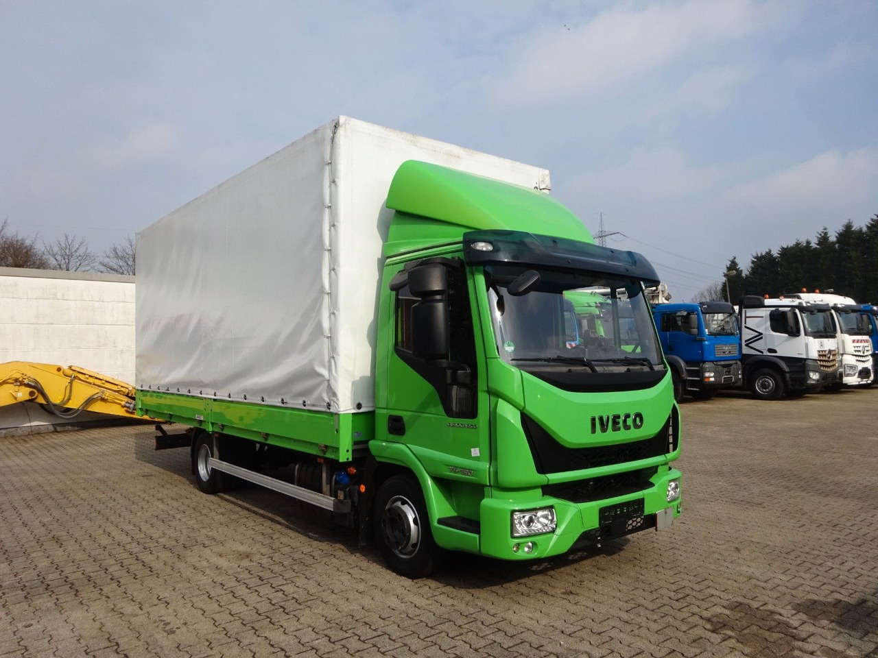 Curtain side van Iveco 75-190 Eurocargo 4x2: picture 10