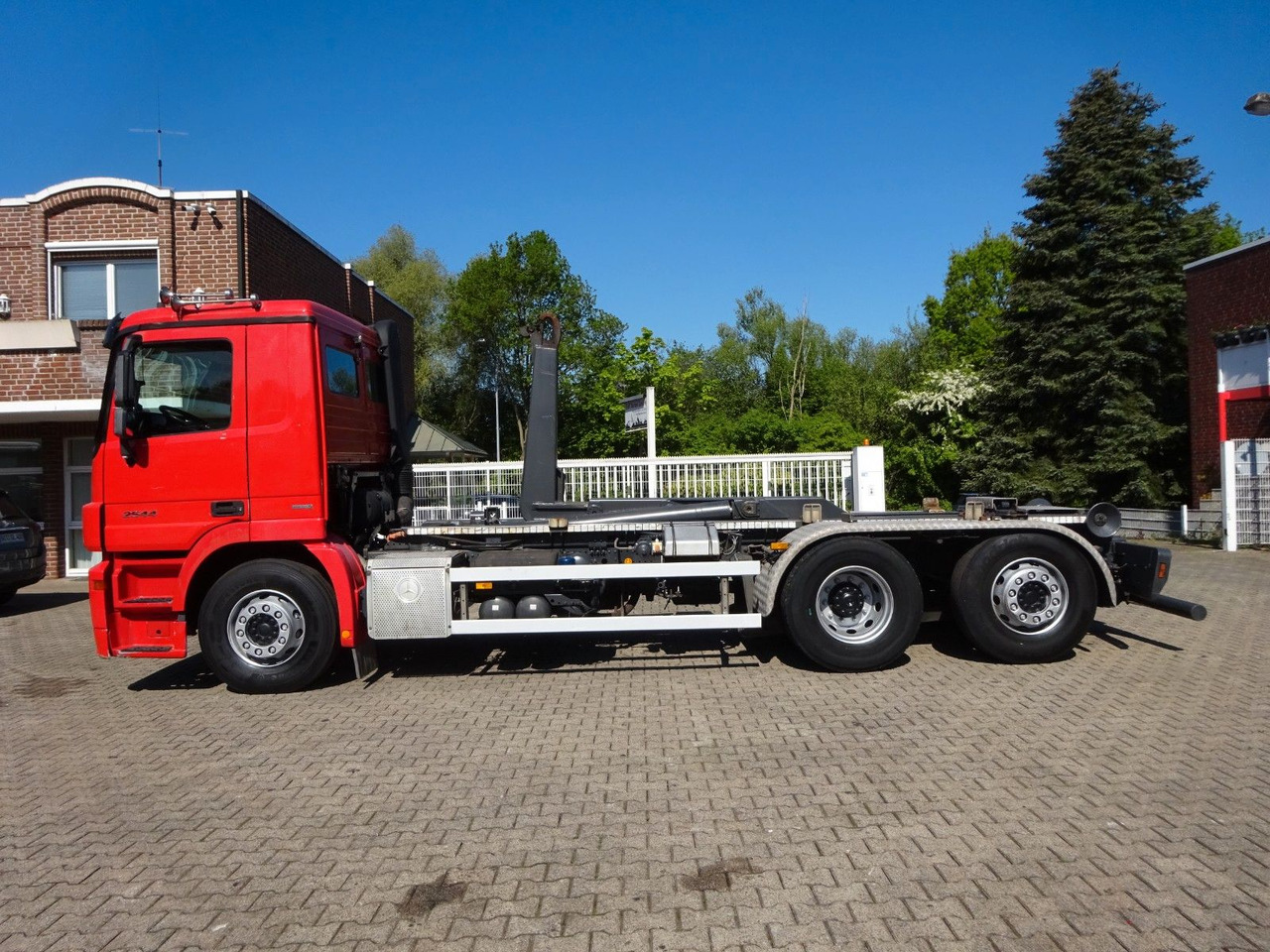 Mercedes-Benz 2544 Actros GERGEN Abroller + Lift-Lenkachse - Hook lift truck: picture 5 Mercedes-Benz 2544 Actros GERGEN Abroller + Lift-Lenkachse - Hook lift truck: picture 5