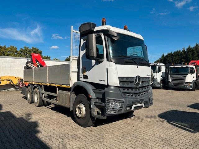 Mercedes-Benz 2636 Pritsche + 6x4 Blatt-Blatt Fassi kran - Crane truck: picture 1 Mercedes-Benz 2636 Pritsche + 6x4 Blatt-Blatt Fassi kran - Crane truck: picture 1