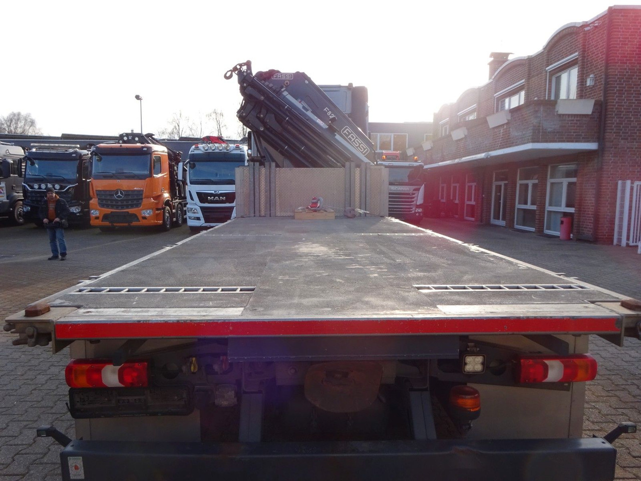New Crane truck, Dropside/ Flatbed truck Mercedes-Benz 3453  Plattform + Fassi F820 Kran  8x2 Mercedes-Benz 3453 FASSI F820 Kran 8x Hydr. Ausschub: picture 14