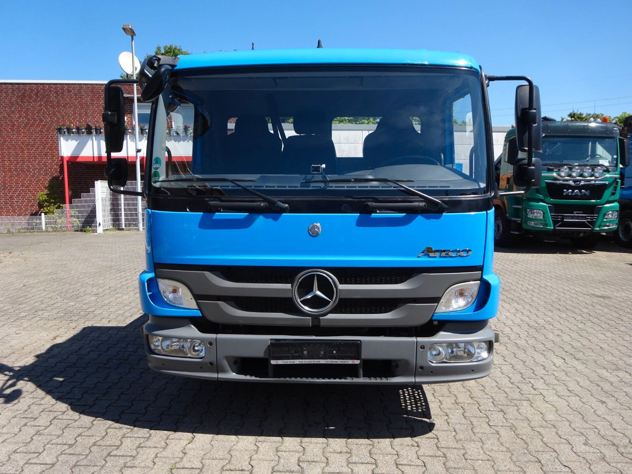 Mercedes-Benz 818 Atego kurze Pritsche 4.0 Meter - Open body delivery van: picture 5 Mercedes-Benz 818 Atego kurze Pritsche 4.0 Meter - Open body delivery van: picture 5