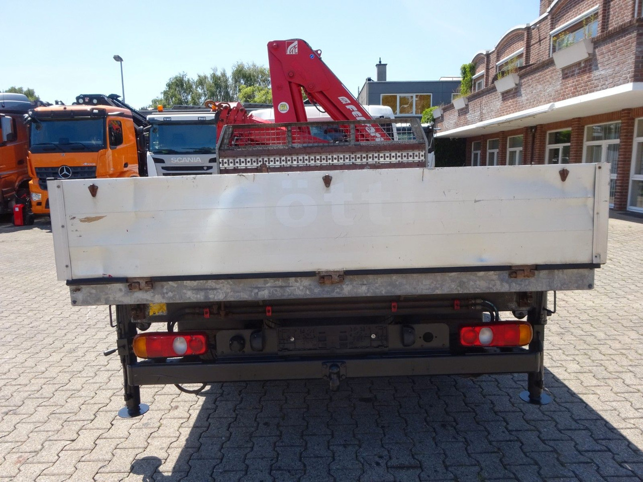 Open body delivery van Mitsubishi Fuso Canter 7C18 + Ferrari F571 Kran: picture 10