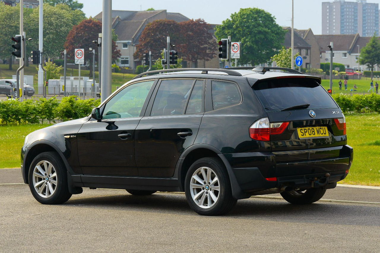 BMW X3 2.0 Diesel 4x4 **RHD** *3 100 € - SUV: picture 5 BMW X3 2.0 Diesel 4x4 **RHD** *3 100 € - SUV: picture 5