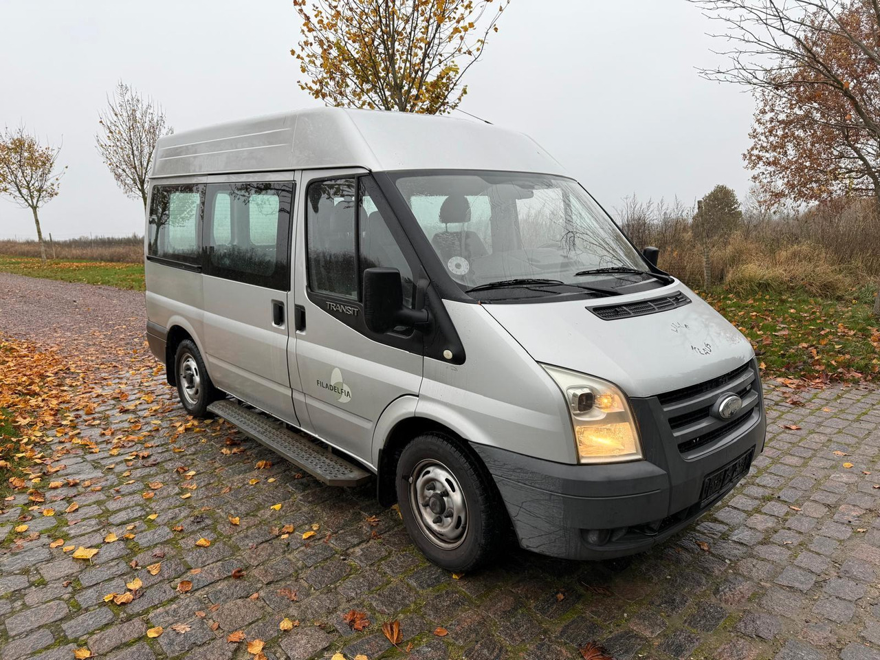 Ford Transit Kombi FT 300 High+Long *Handycap Lift* - Passenger van: picture 1 Ford Transit Kombi FT 300 High+Long *Handycap Lift* - Passenger van: picture 1