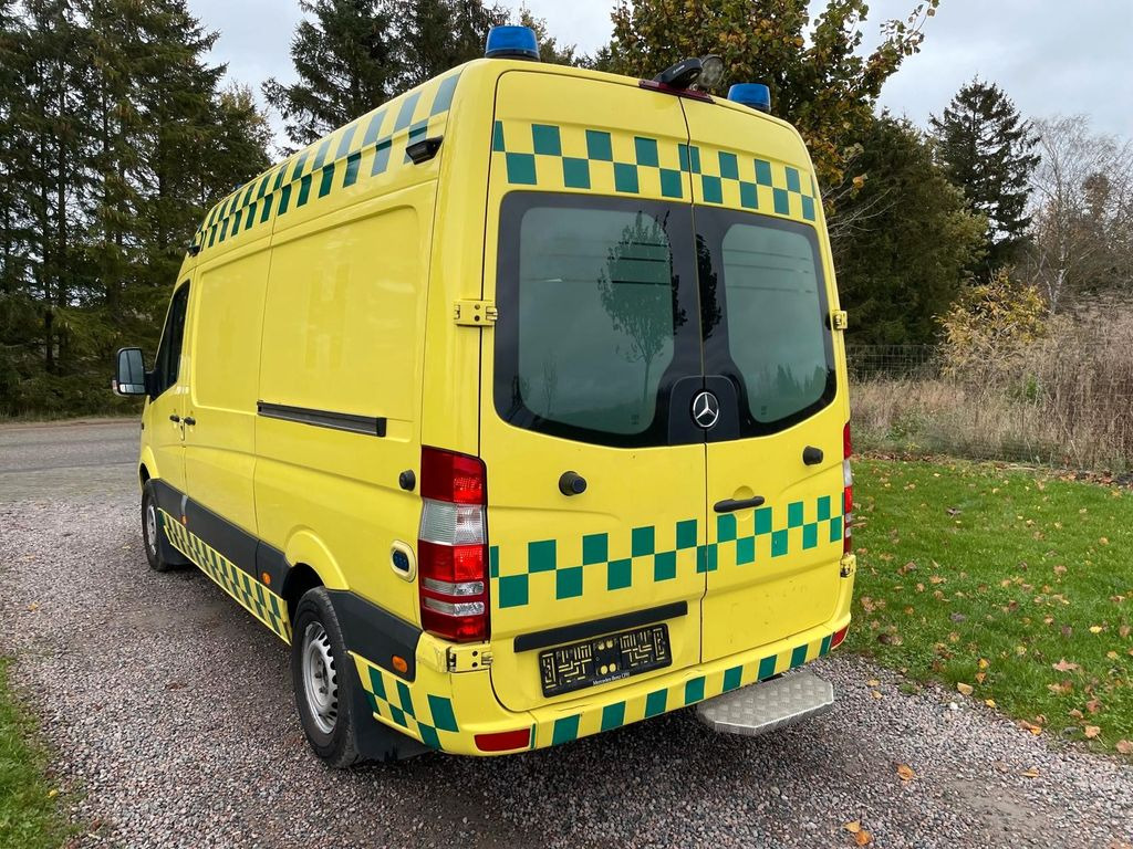 Mercedes-Benz Sprinter II 316 CDI Aut Ambulance - Panel van: picture 3 Mercedes-Benz Sprinter II 316 CDI Aut Ambulance - Panel van: picture 3
