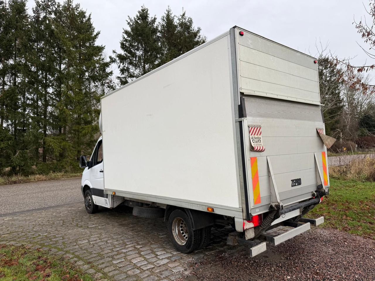 Mercedes-Benz Sprinter II 316 CDI Box + Lift *8200 EUR netto - Panel van: picture 4 Mercedes-Benz Sprinter II 316 CDI Box + Lift *8200 EUR netto - Panel van: picture 4