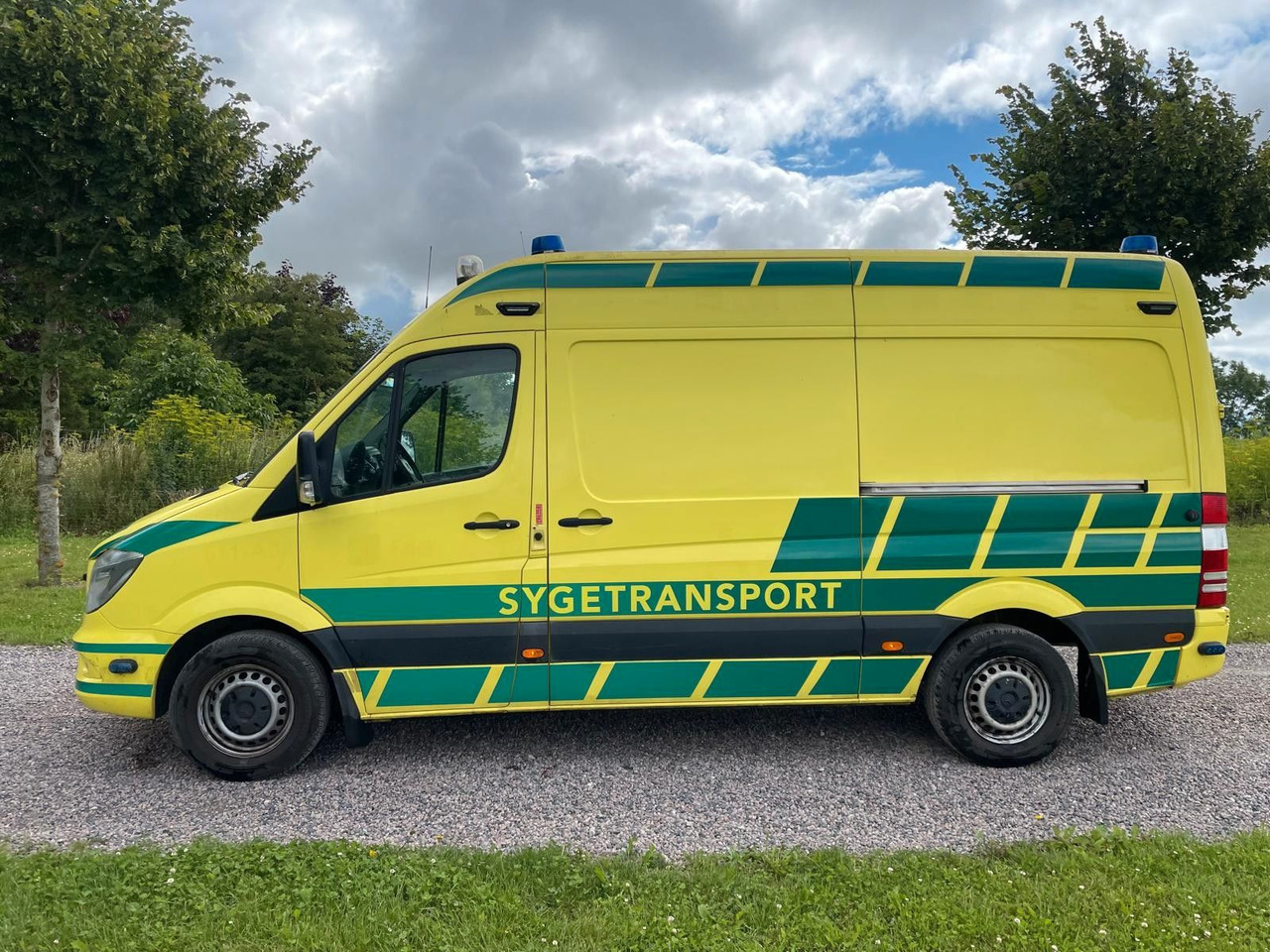 Mercedes-Benz Sprinter Kasten 316 CDI Aut - Ambulance: picture 2 Mercedes-Benz Sprinter Kasten 316 CDI Aut - Ambulance: picture 2