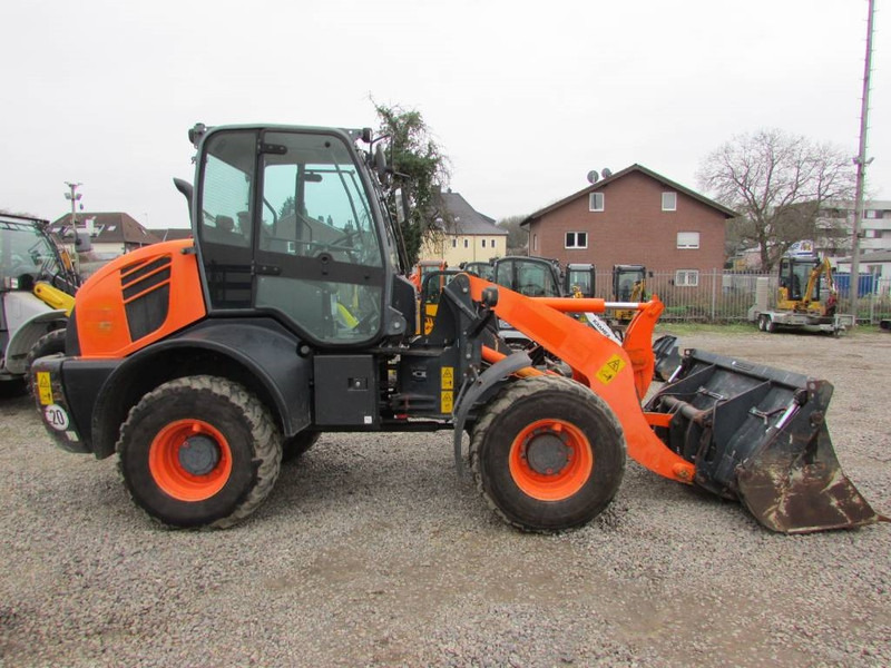 Komatsu WA 100 M-7 Radlader 28.500 EUR - Wheel loader: picture 4 Komatsu WA 100 M-7 Radlader 28.500 EUR - Wheel loader: picture 4
