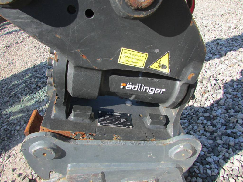 Sany SY 26 U Powertilt HS 03 / 26.500 EUR - Mini excavator: picture 4 Sany SY 26 U Powertilt HS 03 / 26.500 EUR - Mini excavator: picture 4