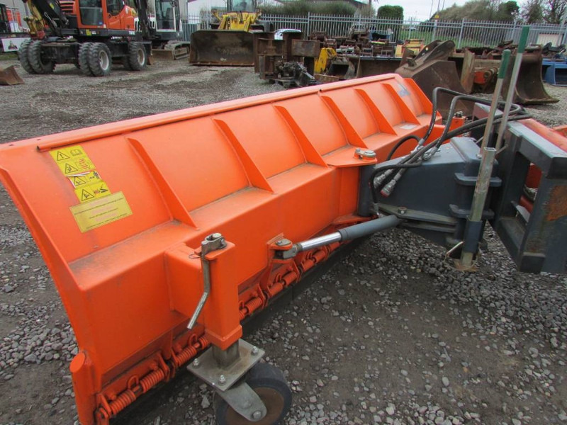 Tuchel SF 275 Schneeschild / 3.300 EUR / Top Zustand - Snow plough for Construction machinery: picture 2 Tuchel SF 275 Schneeschild / 3.300 EUR / Top Zustand - Snow plough for Construction machinery: picture 2