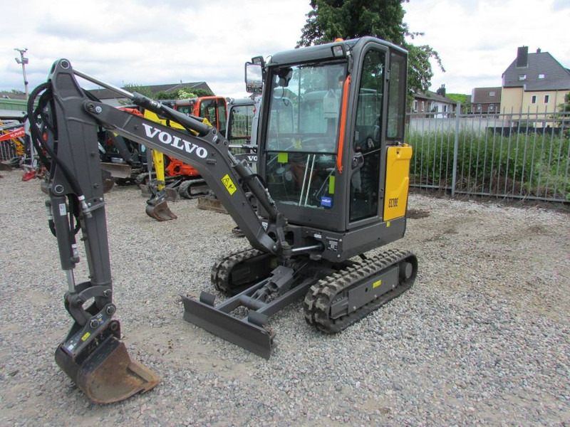 Volvo EC 18 E Minibagger 24.500 EUR - Mini excavator: picture 2 Volvo EC 18 E Minibagger 24.500 EUR - Mini excavator: picture 2