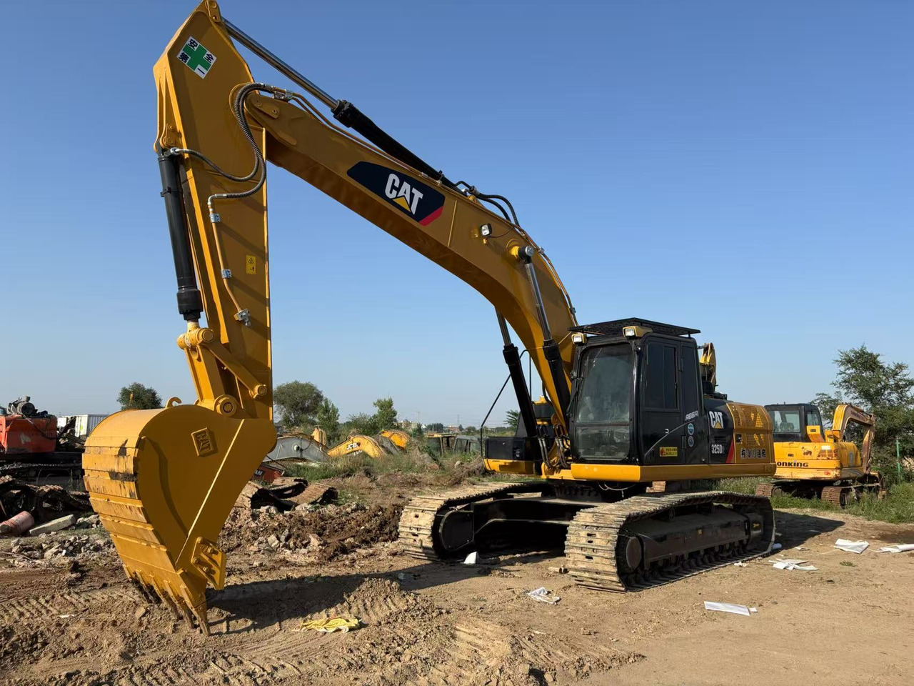 CATERPILLAR 325D2 - Crawler excavator: picture 1 CATERPILLAR 325D2 - Crawler excavator: picture 1