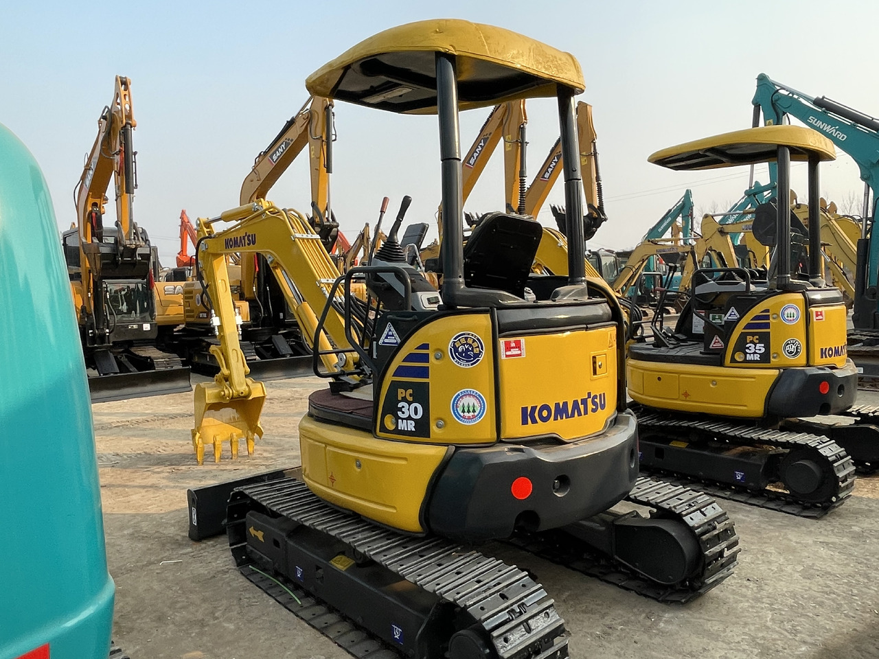 KOMATSU PC30MR-3 - Mini excavator: picture 1 KOMATSU PC30MR-3 - Mini excavator: picture 1