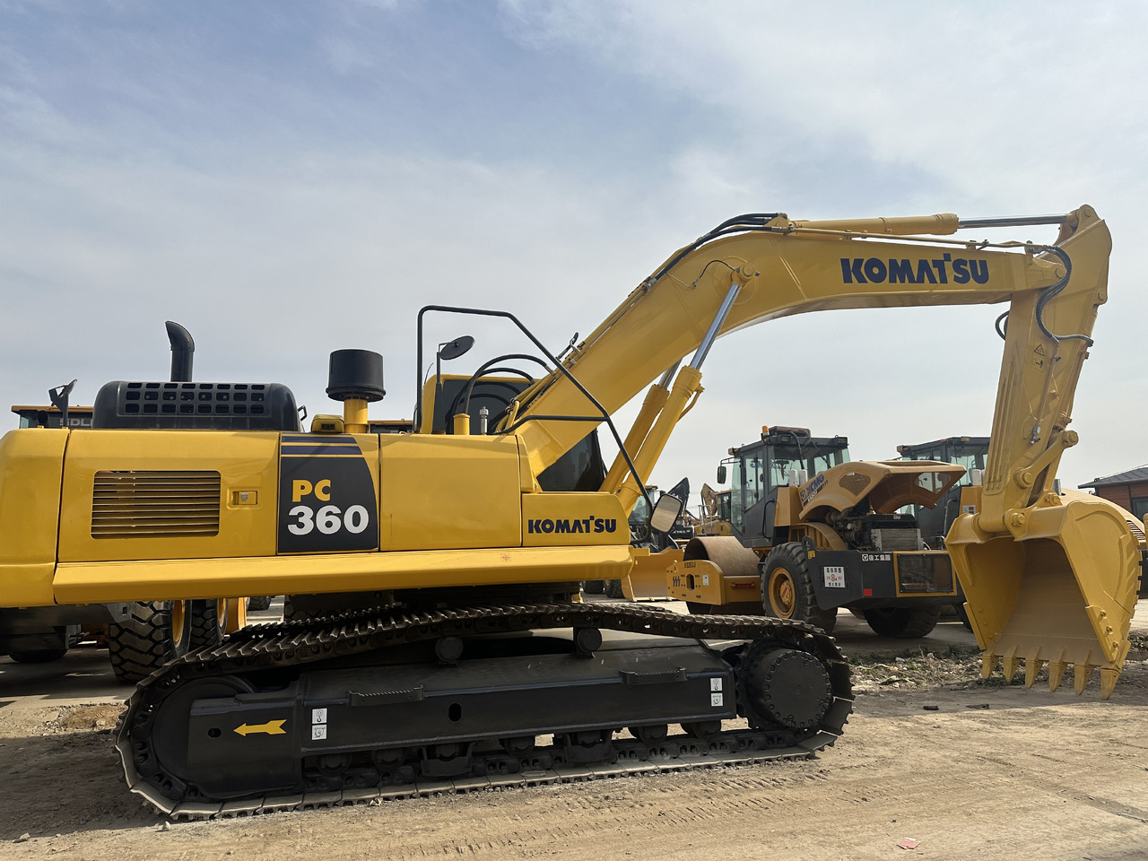 KOMATSU PC360 - Crawler excavator: picture 1 KOMATSU PC360 - Crawler excavator: picture 1