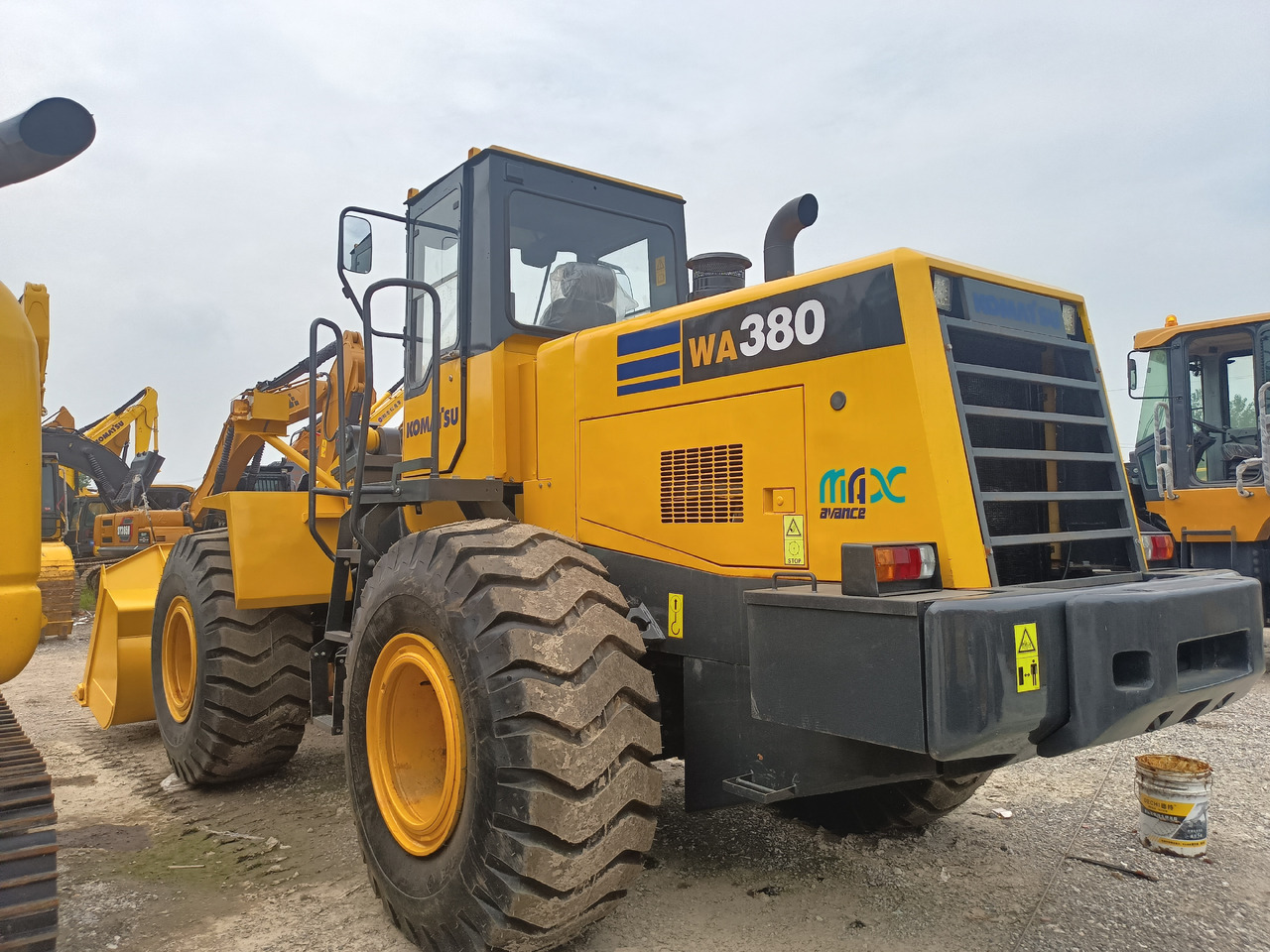 KOMATSU WA380-3 - Wheel loader: picture 3 KOMATSU WA380-3 - Wheel loader: picture 3