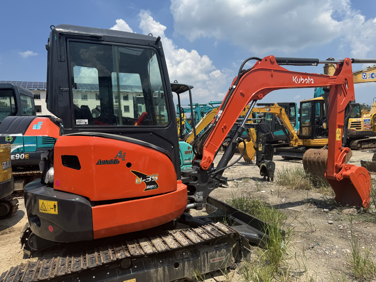 KUBOTA U35-5 - Mini excavator: picture 2 KUBOTA U35-5 - Mini excavator: picture 2