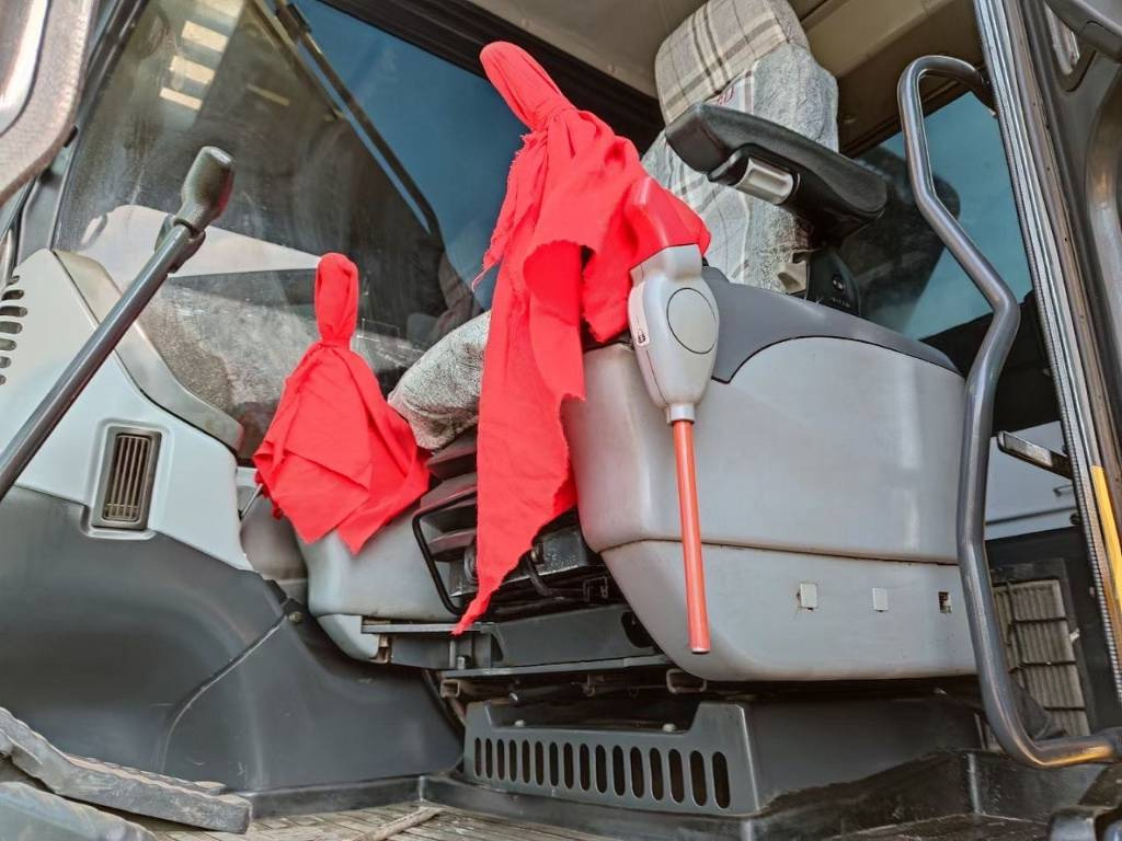 Komatsu PC 270 - Crawler excavator: picture 5 Komatsu PC 270 - Crawler excavator: picture 5