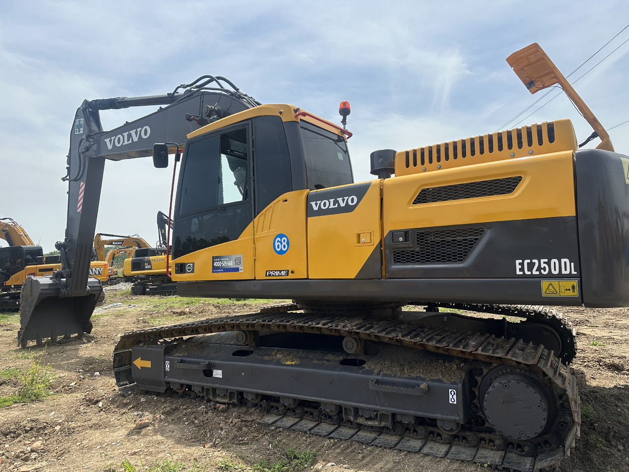 Crawler excavator VOLVO EC250D: picture 1