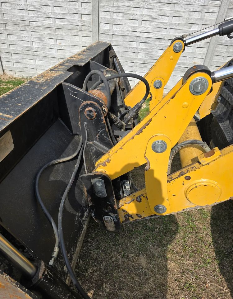 Caterpillar - Backhoe loader: picture 4 Caterpillar - Backhoe loader: picture 4