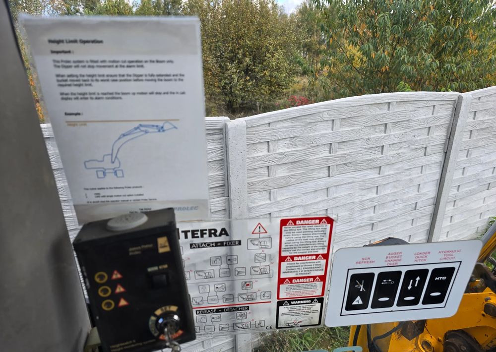 Backhoe loader JCB: picture 6