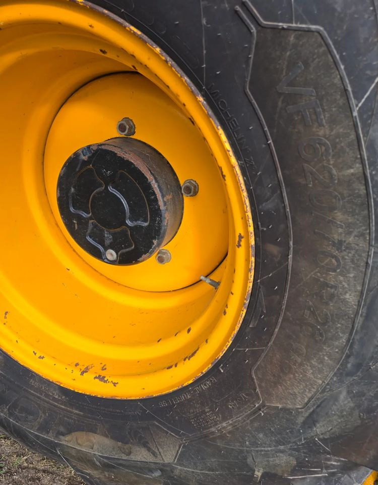 Backhoe loader JCB: picture 17