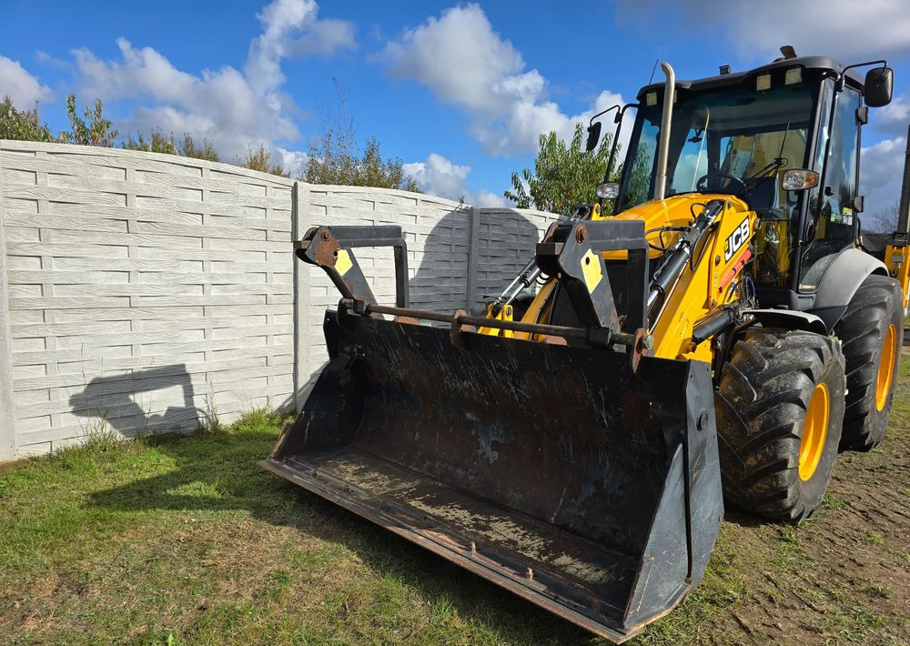 Backhoe loader JCB: picture 12