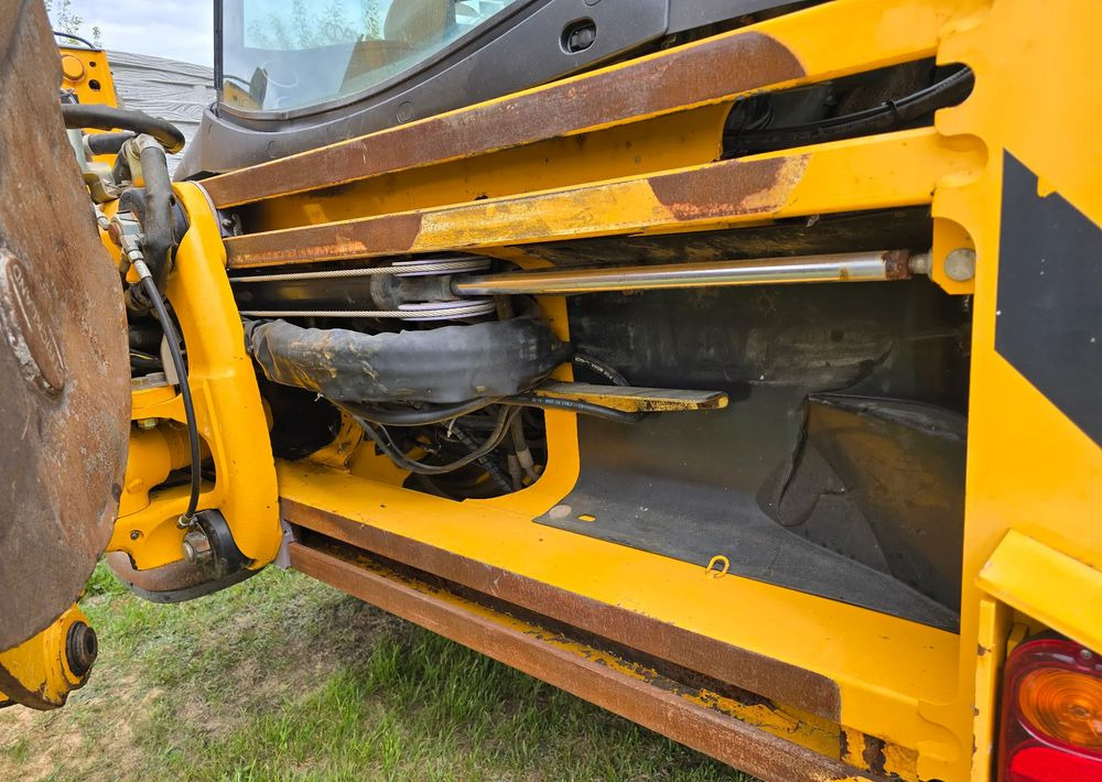 Backhoe loader JCB: picture 13