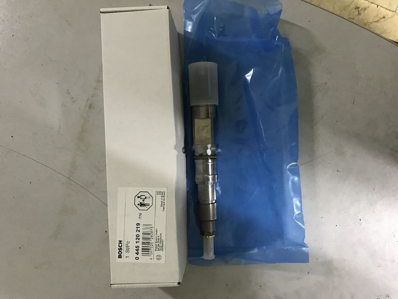 Bosch 2018 51101006127 Bosch MAN TGX-T GS truck - Injector for Truck: picture 3 Bosch 2018 51101006127 Bosch MAN TGX-T GS truck - Injector for Truck: picture 3