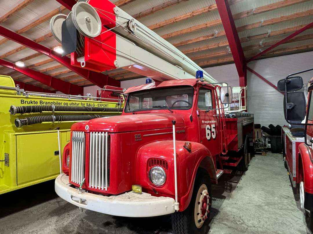 1974 Scania 85 Super / Liftbil Firetruck - Fire truck: picture 1 1974 Scania 85 Super / Liftbil Firetruck - Fire truck: picture 1