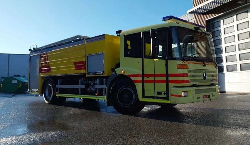 2005 Mercedes-Benz Econic 1833L / 2,50m høyde / Water tanker / Firetruck - Fire truck: picture 1 2005 Mercedes-Benz Econic 1833L / 2,50m høyde / Water tanker / Firetruck - Fire truck: picture 1