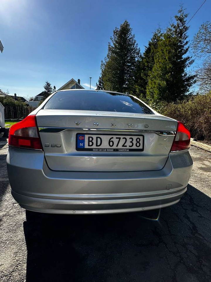 Car 2010 Volvo S80: picture 20