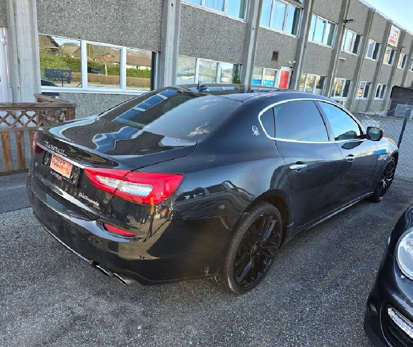 2014 Maserati Quattroporte S Q4 3.0L twin-turbo V6 // 411 hk // AWD // Automat - Sedan: picture 4 2014 Maserati Quattroporte S Q4 3.0L twin-turbo V6 // 411 hk // AWD // Automat - Sedan: picture 4