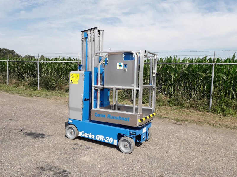Genie GR 20 - Vertical mast lift: picture 2 Genie GR 20 - Vertical mast lift: picture 2