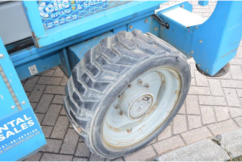 Genie GS3390 RT - Scissor lift: picture 5 Genie GS3390 RT - Scissor lift: picture 5