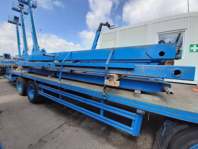 Holland lift Megastar G300 DISASSEMBLED - Scissor lift: picture 3 Holland lift Megastar G300 DISASSEMBLED - Scissor lift: picture 3