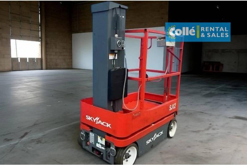 Skyjack SJ 12 | 2013 - Vertical mast lift: picture 2 Skyjack SJ 12 | 2013 - Vertical mast lift: picture 2
