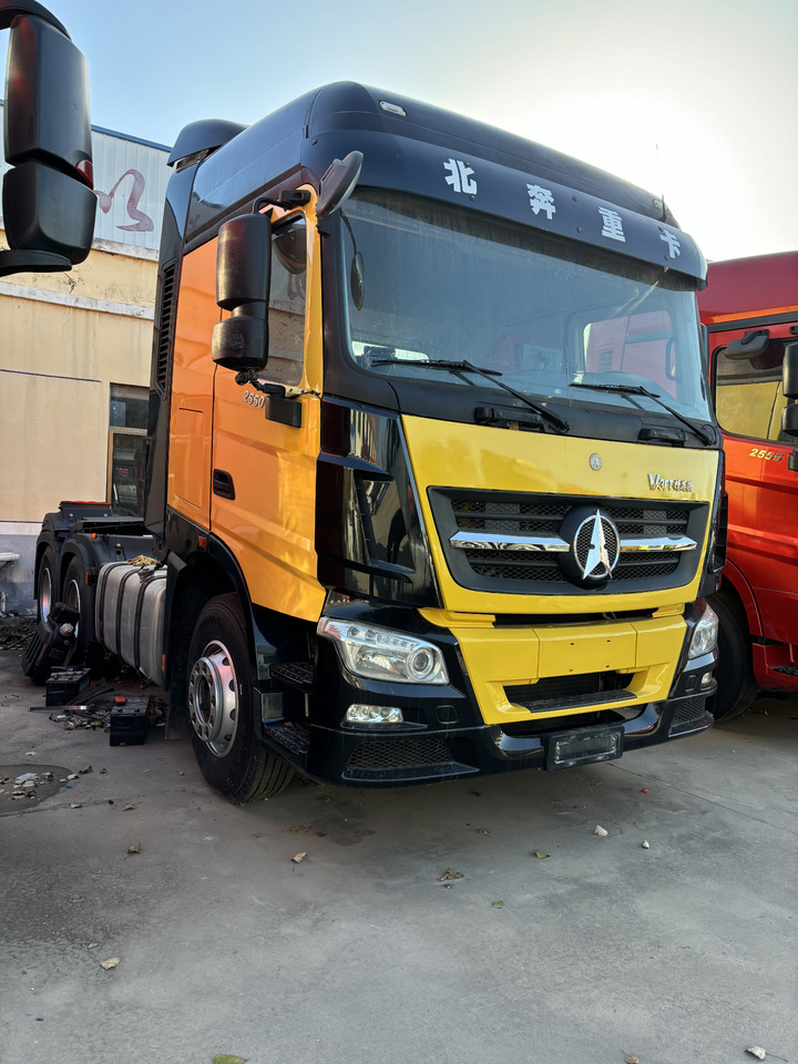 BEIBENG V3 - Tractor unit: picture 1 BEIBENG V3 - Tractor unit: picture 1