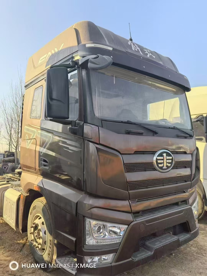 FAW J7 - Tractor unit: picture 2 FAW J7 - Tractor unit: picture 2