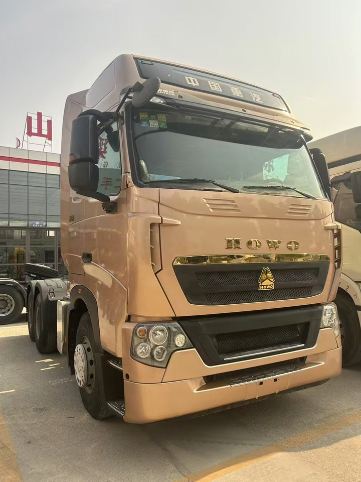 HOWO T7H - Tractor unit: picture 3 HOWO T7H - Tractor unit: picture 3
