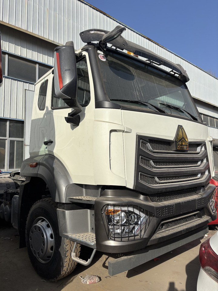 SINOTRUCK HOWO - Tractor unit: picture 2 SINOTRUCK HOWO - Tractor unit: picture 2